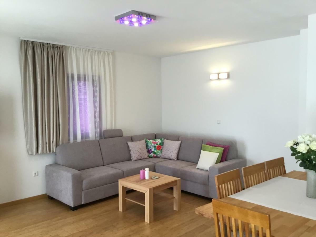 Apartments Villa Sophia Trogir Bagian luar foto