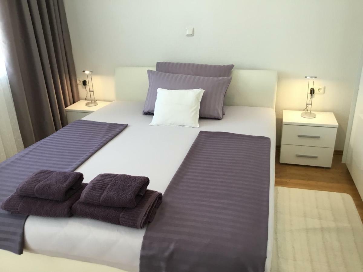 Apartments Villa Sophia Trogir Bagian luar foto